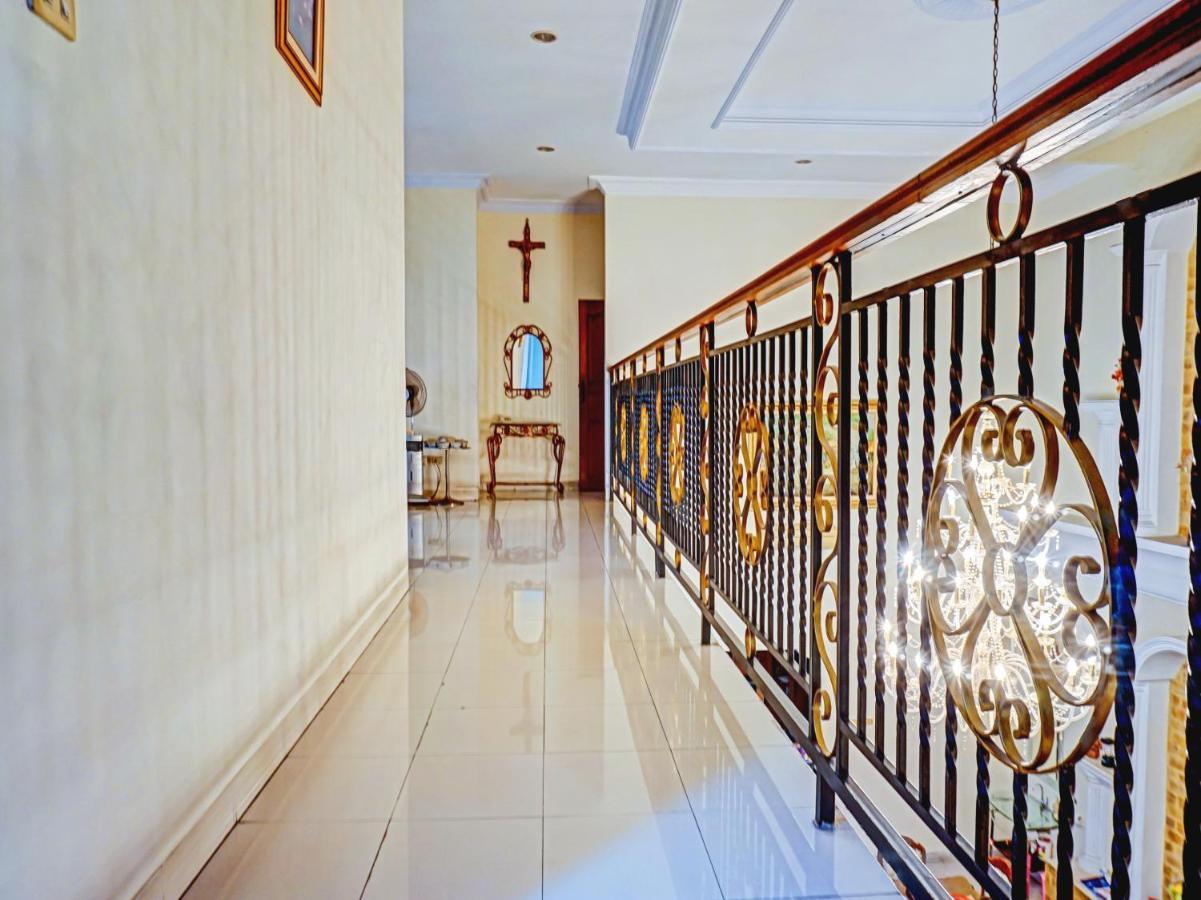 Spot On 90295 Simprug Residence Jakarta Exterior photo